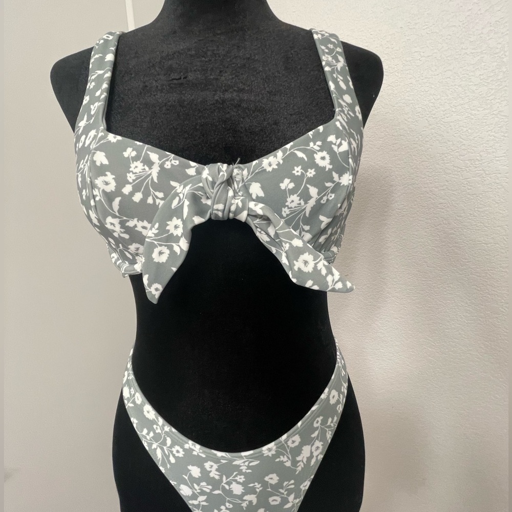 Abercrombie and Fitch green bikini (M)
